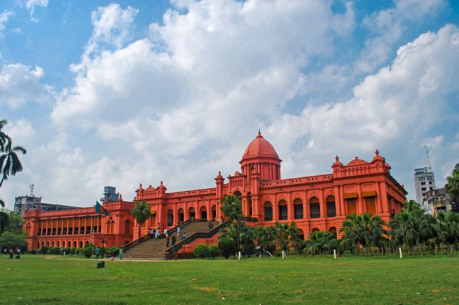 দেশের বিখ্যাত জমিদারদের নিদর্শনসমূহ