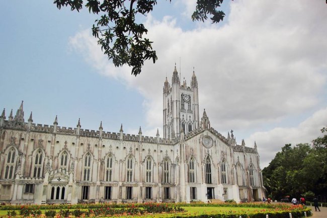 সেন্ট পল'স : কোলকাতায় অবস্থিত এশিয়ার সর্বপ্রথম ক্যাথিড্রাল গির্জা