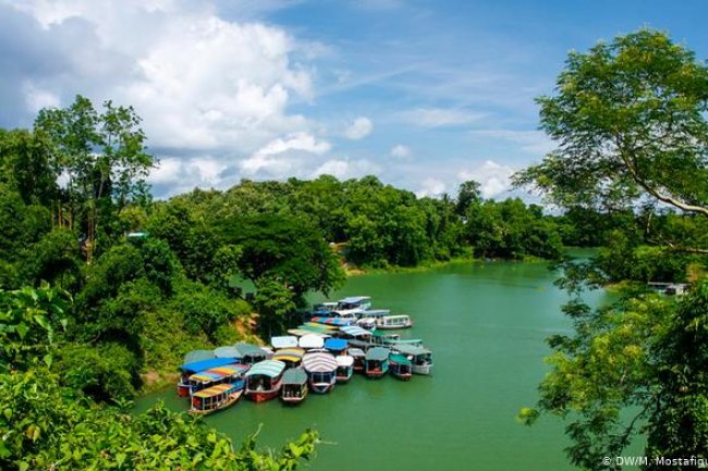 জেনে নিন ঝামেলামুক্ত ট্যুরের উপায়