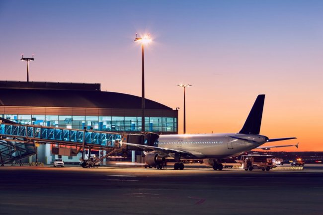 EVEN AFTER BUYING THE TICKET, ONE WENT TO THE AIRPORT AND SAW THAT HIS \HER NAME WAS NOT IN THE LIST OF PASSENGERS.