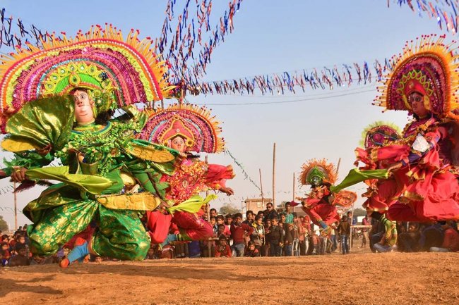 ছৌ নাচ : পুরুলিয়ার বৈচিত্র্যময় যুদ্ধ নৃত্য