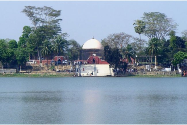 বাগেরহাটের ঐতিহাসিক খাঞ্জেলী দীঘি
