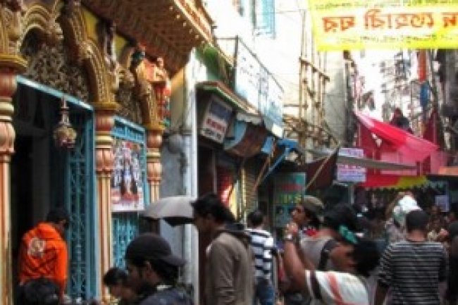 ঐতিহাসিক কল্পনা বোর্ডিং-এ হোক জমপেশ ভুরিভোজ