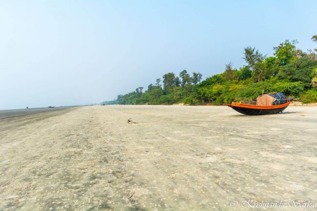 মৌসুনি দ্বীপ : কোলাহল থেকে দূরে নির্জন এক দ্বীপ