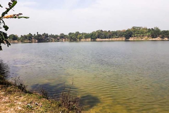 ঐতিহাসিক কল্যাণ দীঘি : রাজবাড়ী
